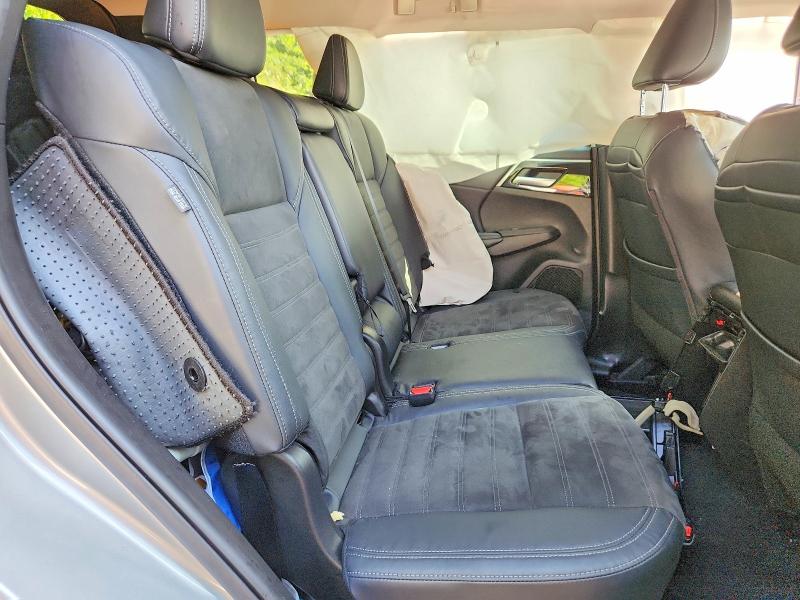 56580536 :رقم المزاد ، JA4J4UA8XPZ044642 vin ، 2023 Mitsubishi Outlander مزاد بيع