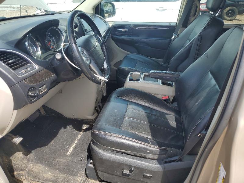 58873106 :رقم المزاد ، 2C4RC1BG2DR675195 vin ، 2013 Chrysler Town & Country مزاد بيع