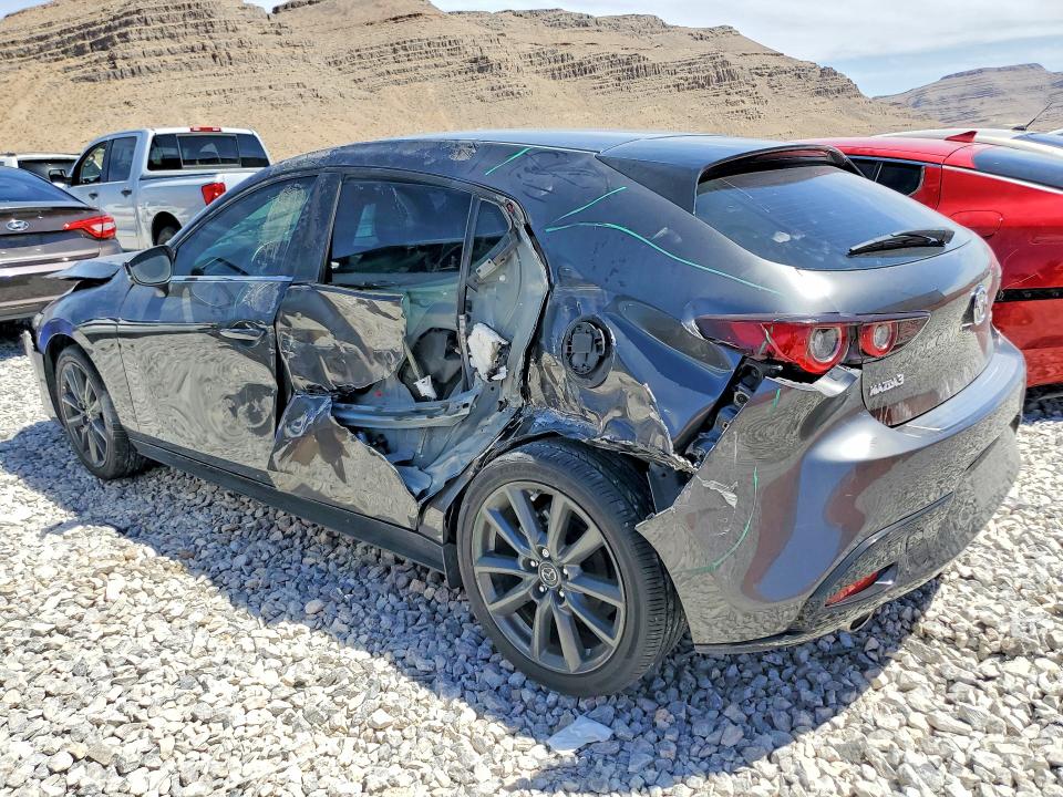 Продаж на аукціоні авто 2022 Mazda 3, vin: JM1BPALL3N1510781, номер лоту: 55711056