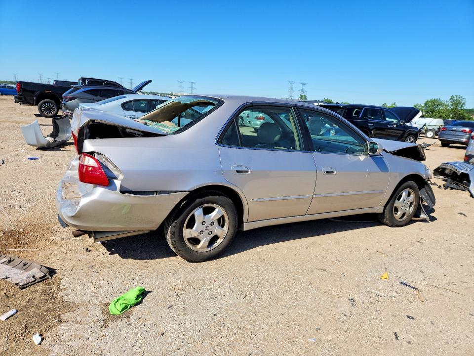 57949026 :رقم المزاد ، 1HGCG5651WA143441 vin ، 1998 Honda Accord مزاد بيع