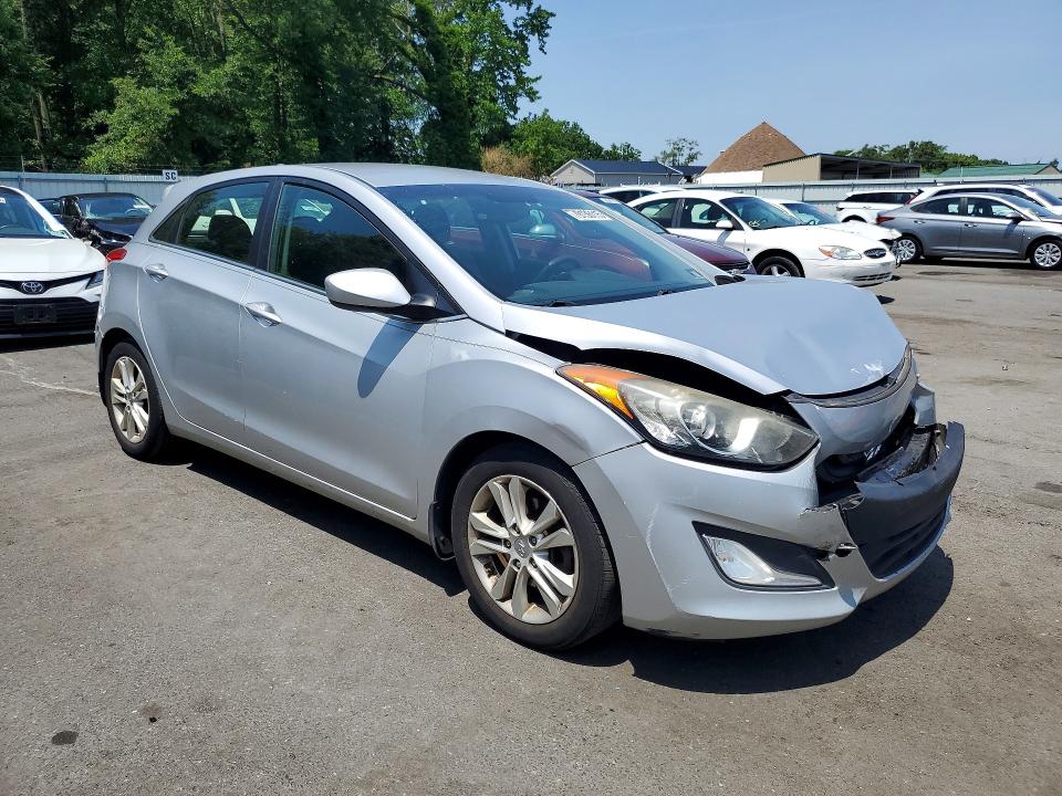 2013 Hyundai Elantra Gt მანქანა იყიდება აუქციონზე, vin: KMHD35LE9DU122721, აუქციონის ნომერი: 79136115
