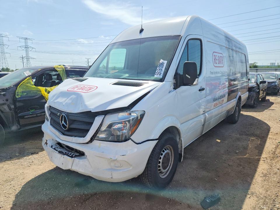 59151206 :رقم المزاد ، WD3PE8DD9GP272084 vin ، 2016 Mercedes-benz Sprinter مزاد بيع