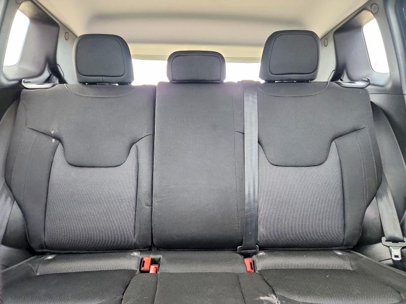 55811356 :رقم المزاد ، ZACCJBAB4JPH82790 vin ، 2018 Jeep Renegade مزاد بيع