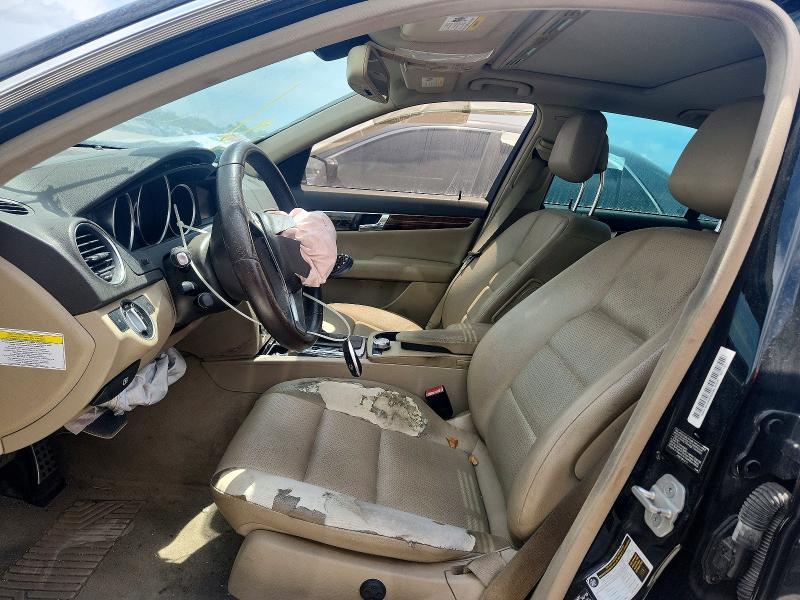 54529656 :رقم المزاد ، WDDGF4HBXEG233768 vin ، 2014 Mercedes-benz C مزاد بيع