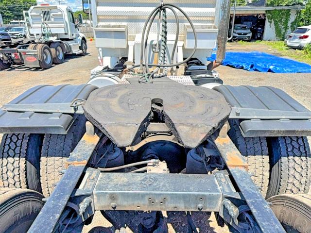 Продаж на аукціоні авто 2014 Peterbilt 579, vin: 1XPBDP9X3ED250479, номер лоту: 56096406