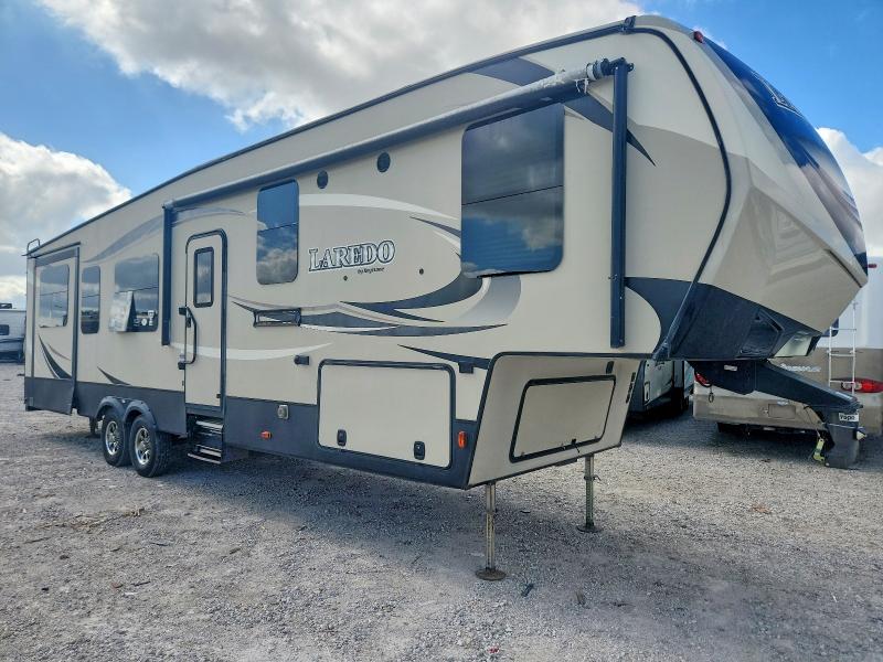 49246956 :رقم المزاد ، 4YDF34224HE601687 vin ، 2017 Keystone Laredo مزاد بيع