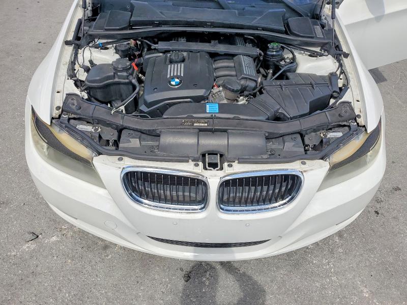 56331516 :رقم المزاد ، WBAPH7C54BE674517 vin ، 2011 Bmw 328 مزاد بيع