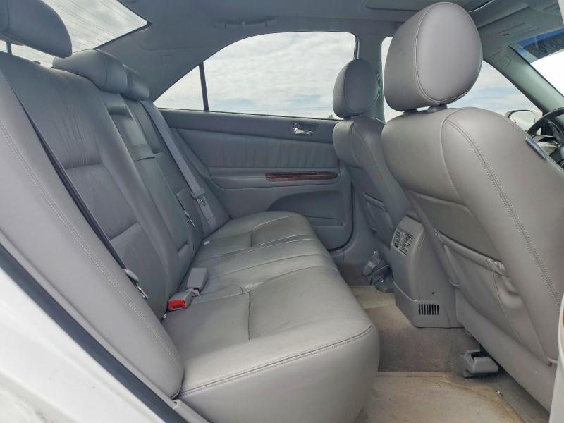 56613876 :رقم المزاد ، JTDBF30K250163198 vin ، 2005 Toyota Camry مزاد بيع