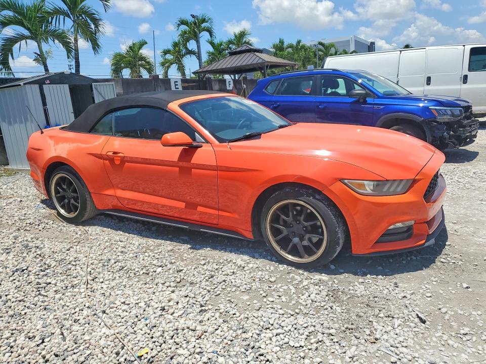 58532136 :رقم المزاد ، 1FATP8EM6F5401010 vin ، 2015 Ford Mustang مزاد بيع