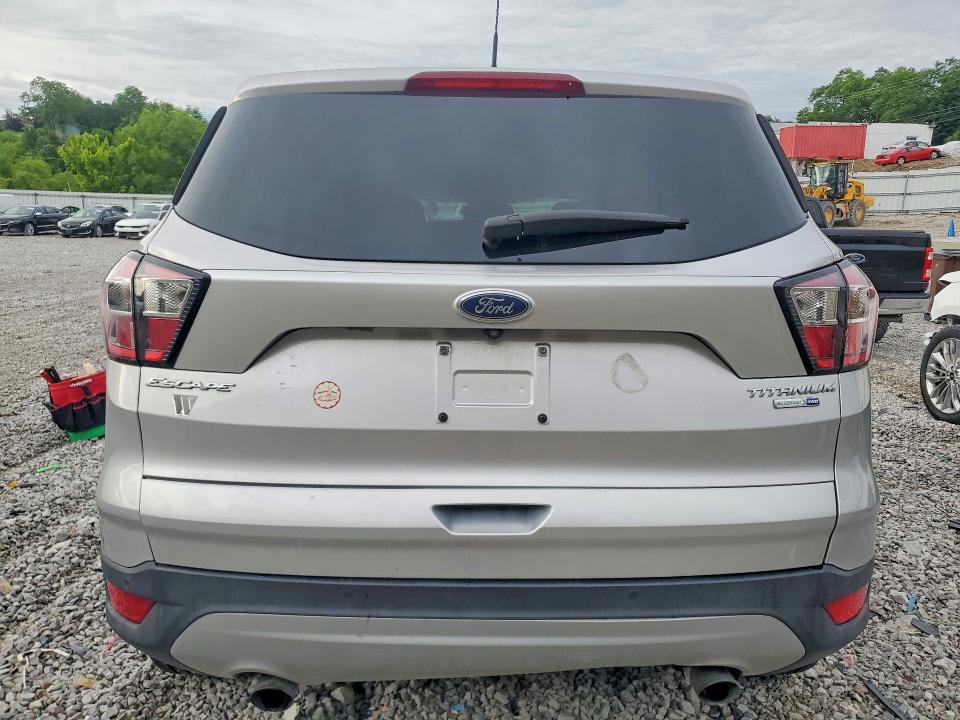 57377386 :رقم المزاد ، 1FMCU9JD2HUC21798 vin ، 2017 Ford Escape مزاد بيع