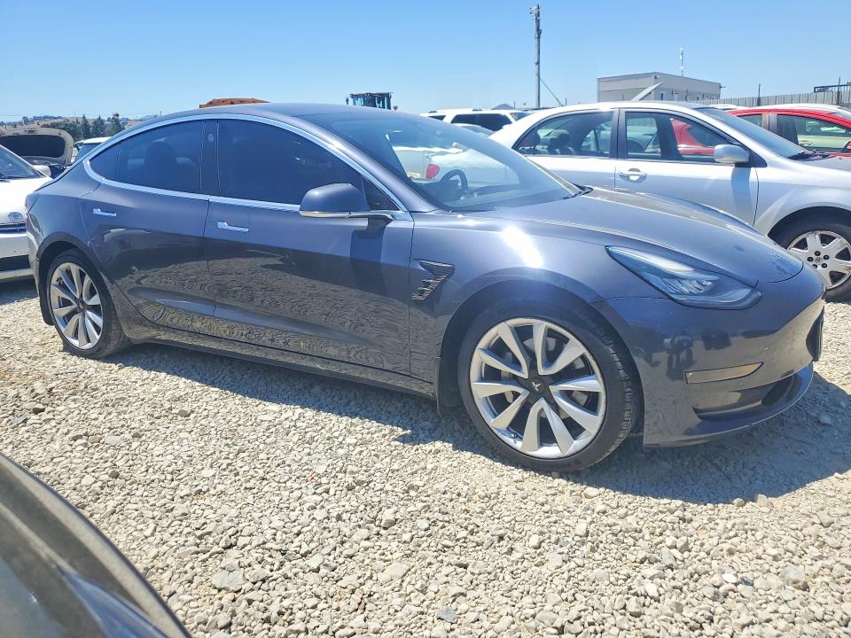 Продажа на аукционе авто 2018 Tesla Model 3, vin: 5YJ3E1EA6JF033268, номер лота: 58313006