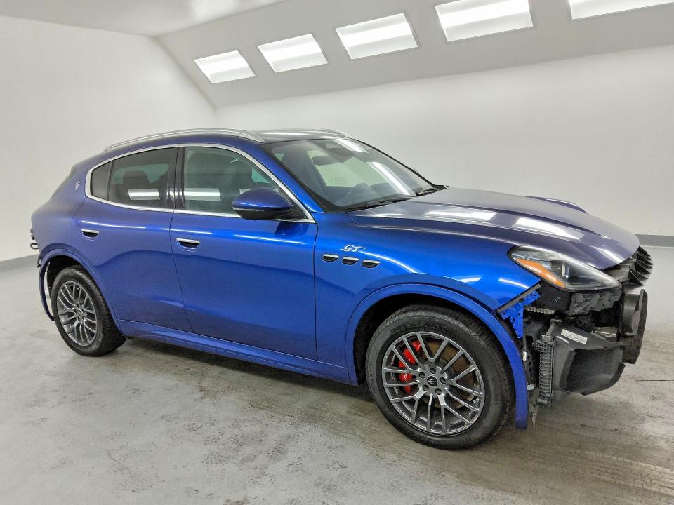 2023 Maserati Grecale მანქანა იყიდება აუქციონზე, vin: ZN682AVA3P7416502, აუქციონის ნომერი: 58798276