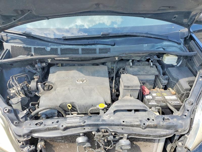 59242116 :رقم المزاد ، 5TDYK3DCXFS668526 vin ، 2015 Toyota Sienna مزاد بيع