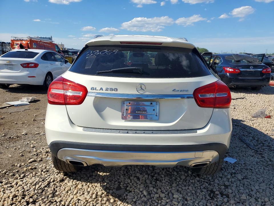 58018356 :رقم المزاد ، WDCTG4GB1FJ038339 vin ، 2015 Mercedes-benz Gla مزاد بيع
