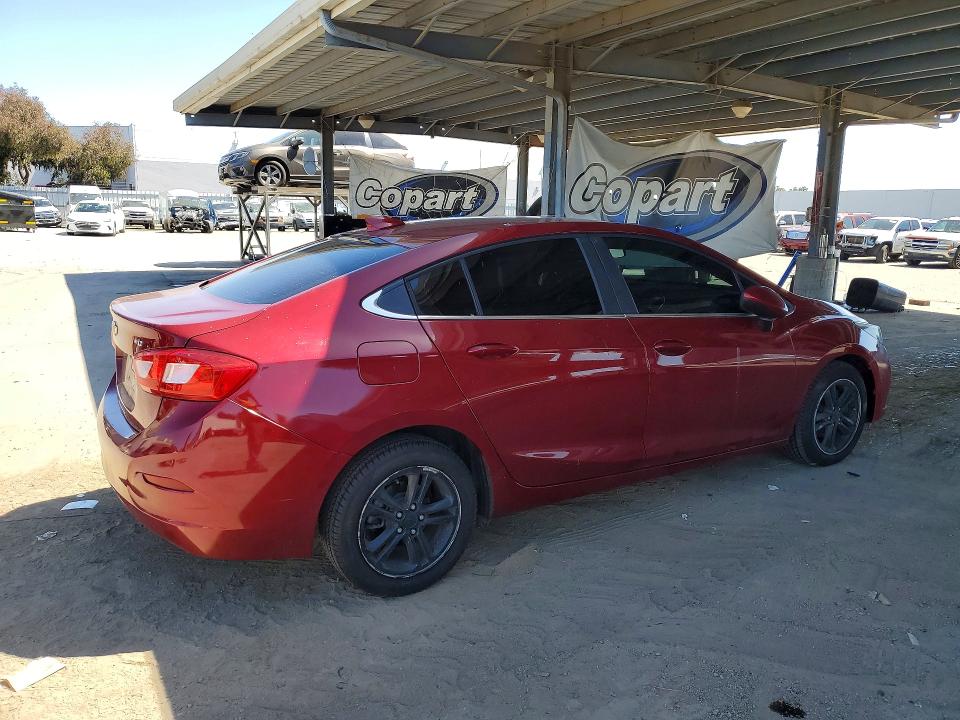 2017 Chevrolet Cruze მანქანა იყიდება აუქციონზე, vin: 1G1BE5SM5H7266682, აუქციონის ნომერი: 59371156