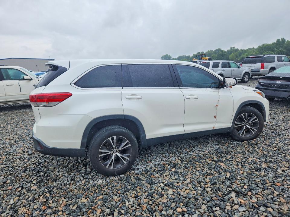57388156 :رقم المزاد ، 5TDZARFH1KS054770 vin ، 2019 Toyota Highlander مزاد بيع
