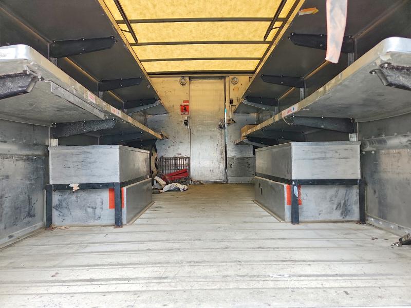 53751796 :رقم المزاد ، 4UZAANDU59CAF1883 vin ، 2009 Freightliner Chassis مزاد بيع