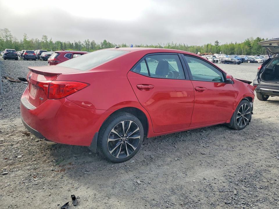 56945536 :رقم المزاد ، 2T1BURHE0HC857812 vin ، 2017 Toyota Corolla مزاد بيع