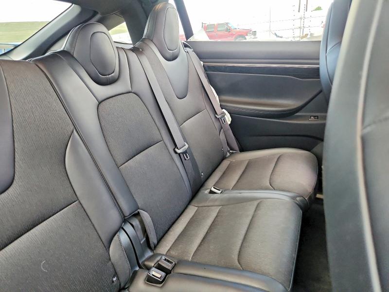 56655406 :رقم المزاد ، 5YJXCDE26JF100050 vin ، 2018 Tesla Model X مزاد بيع
