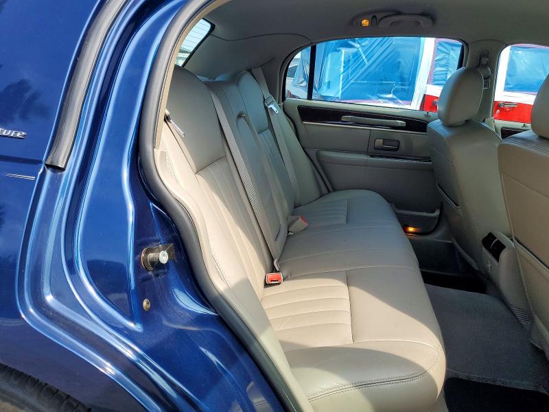 2007 Lincoln Town Car მანქანა იყიდება აუქციონზე, vin: 1LNHM81V77Y610209, აუქციონის ნომერი: 57380766