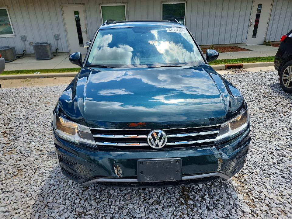 57967766 :رقم المزاد ، 3VV2B7AX0JM066622 vin ، 2018 Volkswagen Tiguan مزاد بيع