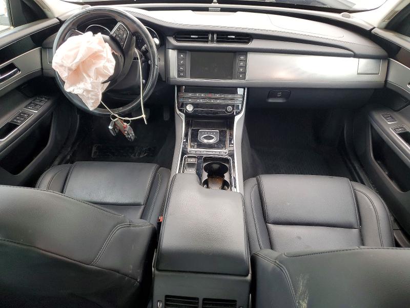 Продаж на аукціоні авто 2017 Jaguar Xf, vin: SAJBJ4BNXHCY44063, номер лоту: 54920346