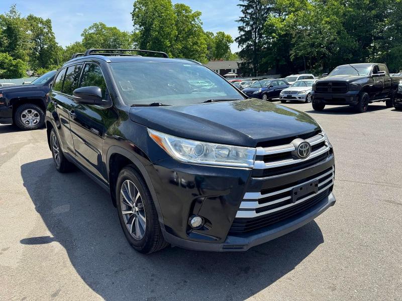 2019 Toyota Highlander მანქანა იყიდება აუქციონზე, vin: 5TDJZRFH6KS934563, აუქციონის ნომერი: 56613476
