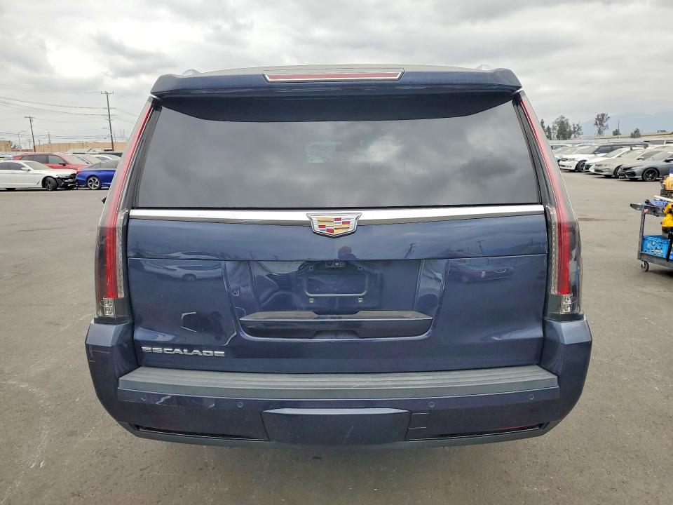 59002746 :رقم المزاد ، 1GYS4JKJ7KR167599 vin ، 2019 Cadillac Escalade مزاد بيع