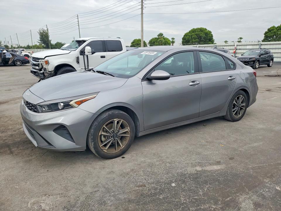 2023 Kia Forte მანქანა იყიდება აუქციონზე, vin: 3KPF24AD8PE663041, აუქციონის ნომერი: 55976926