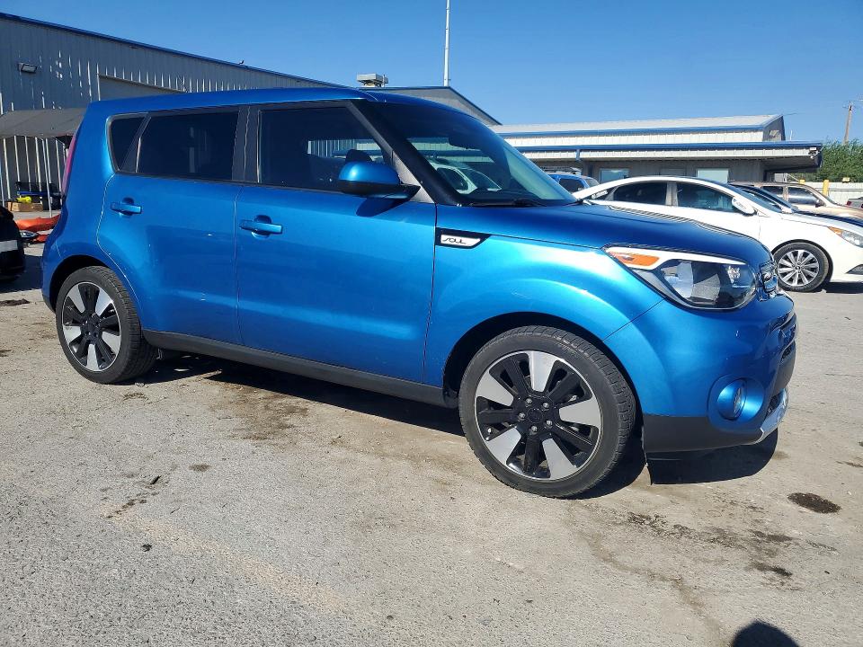 Продажа на аукционе авто 2018 Kia Soul, vin: KNDJP3A52J7559408, номер лота: 58131926