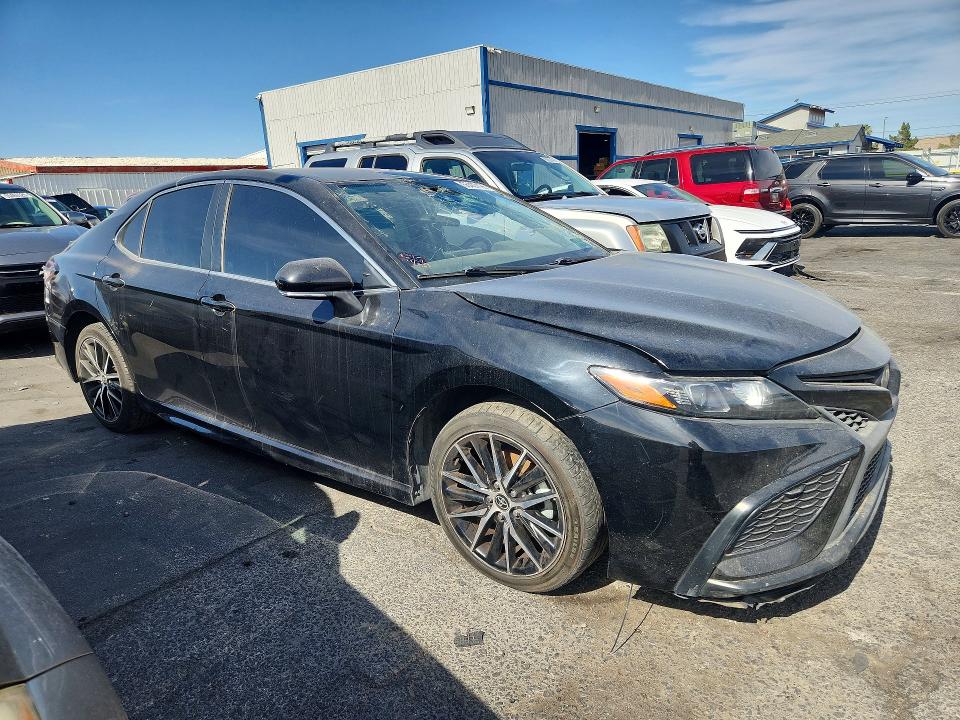 Продаж на аукціоні авто 2022 Toyota Camry, vin: 4T1G11AK1NU690533, номер лоту: 55467196