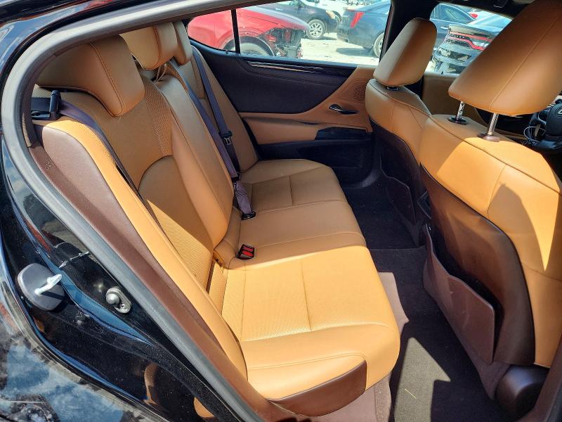 56772826 :رقم المزاد ، 58ADZ1B13LU071245 vin ، 2020 Lexus Es مزاد بيع