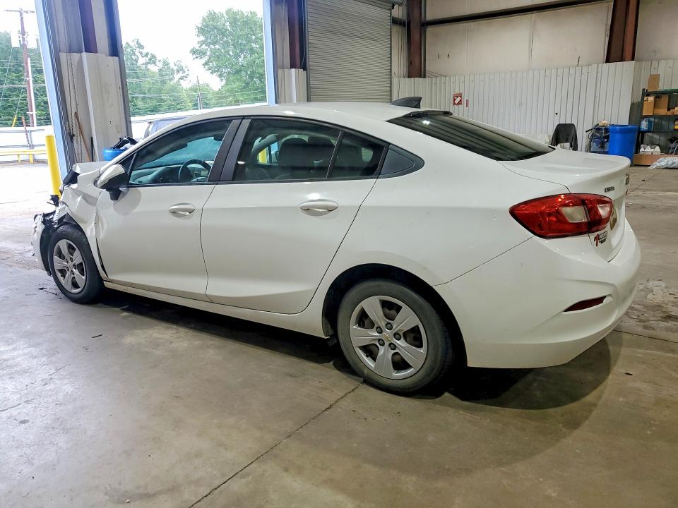 56719046 :رقم المزاد ، 1G1BC5SM8J7211638 vin ، 2018 Chevrolet Cruze مزاد بيع