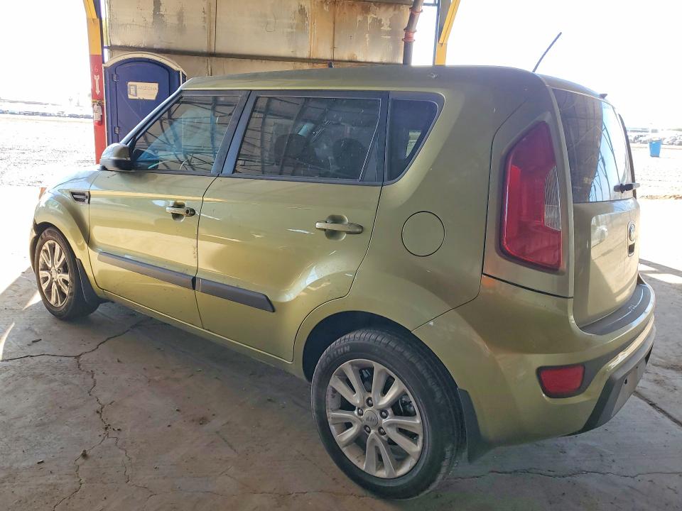 56127926 :رقم المزاد ، KNDJT2A63D7528848 vin ، 2013 Kia Soul مزاد بيع