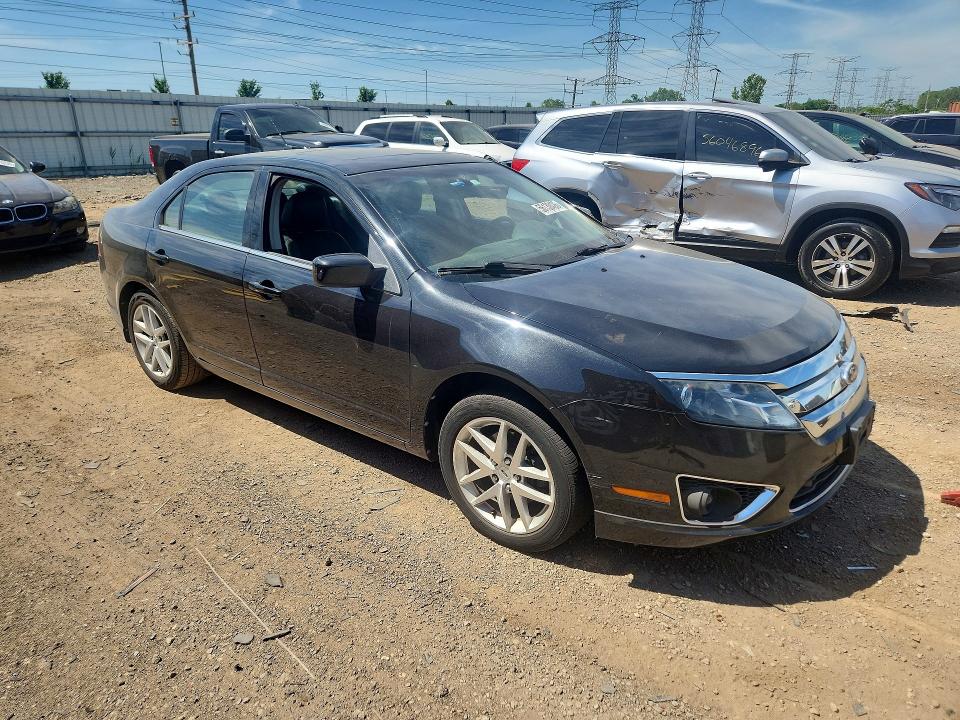 56130426 :رقم المزاد ، 3FAHP0JA7AR365580 vin ، 2010 Ford Fusion مزاد بيع