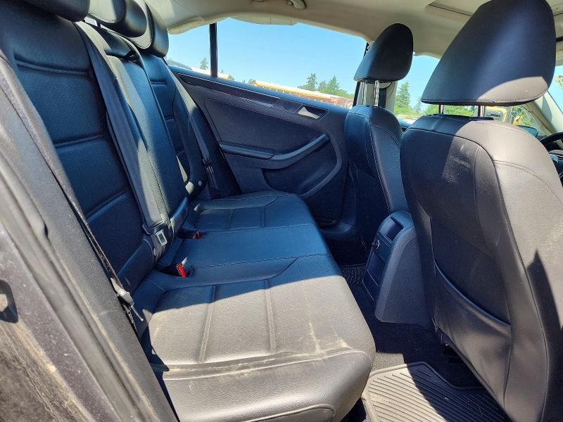 55951196 :رقم المزاد ، 3VWLA7AJ1FM302748 vin ، 2015 Volkswagen Jetta مزاد بيع