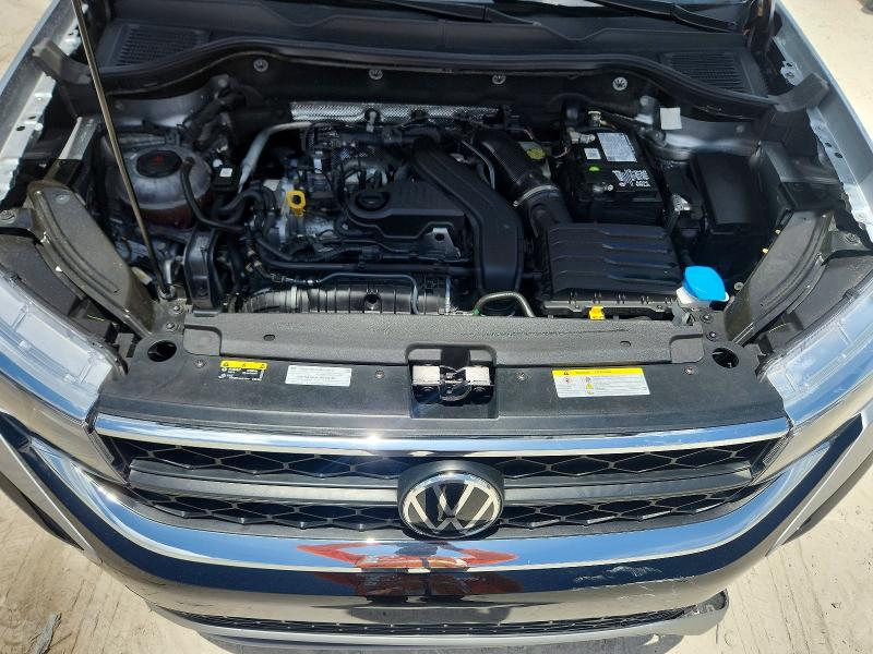 56813136 :رقم المزاد ، 3VVTX7B25NM063844 vin ، 2022 Volkswagen Taos مزاد بيع