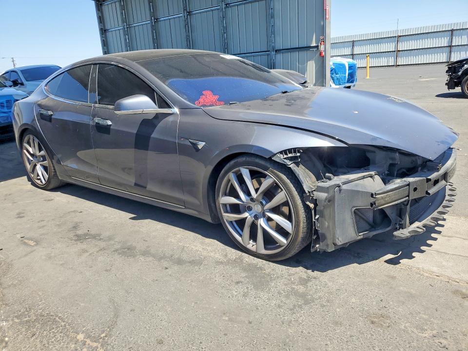 Продаж на аукціоні авто 2018 Tesla Model S, vin: 5YJSA1E29JF276136, номер лоту: 55950116
