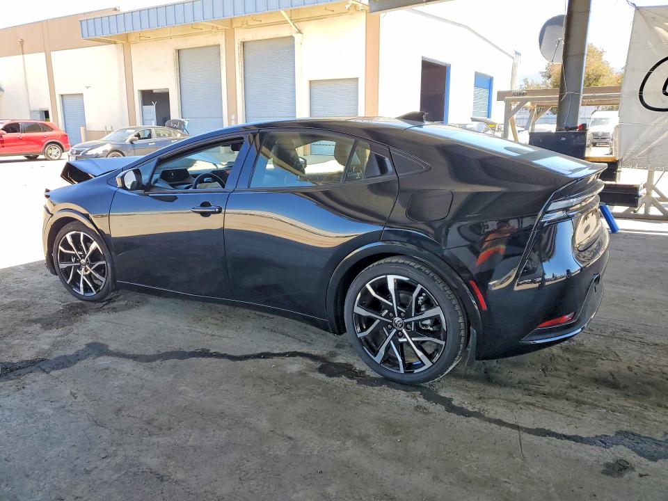 56746226 :رقم المزاد ، JTDACACU2T3066486 vin ، 2026 Toyota Prius Plug-in Hybrid مزاد بيع