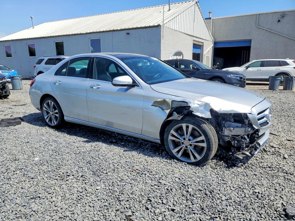 Продажа на аукционе авто 2015 Mercedes-benz C, vin: 55SWF4KBXFU002104, номер лота: 56035116