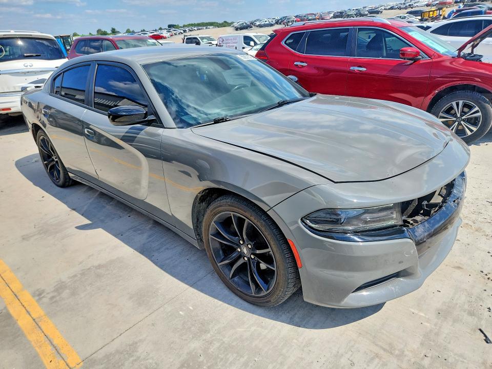 55857576 :رقم المزاد ، 2C3CDXBG3HH525795 vin ، 2017 Dodge Charger مزاد بيع