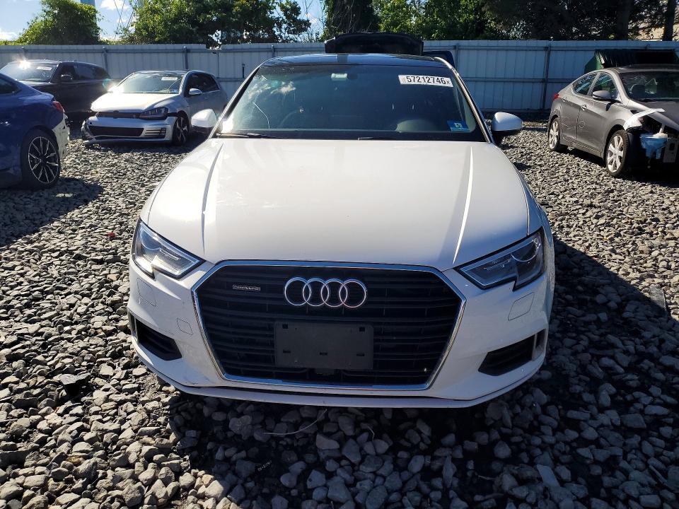 Продажа на аукционе авто 2018 Audi A3, vin: WAUB8GFF3J1047523, номер лота: 57212746