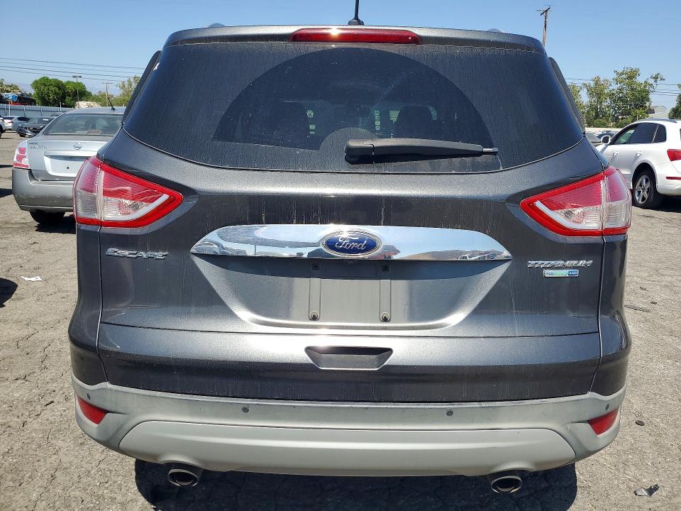 56155196 :رقم المزاد ، 1FMCU9JX8FUA08815 vin ، 2015 Ford Escape مزاد بيع
