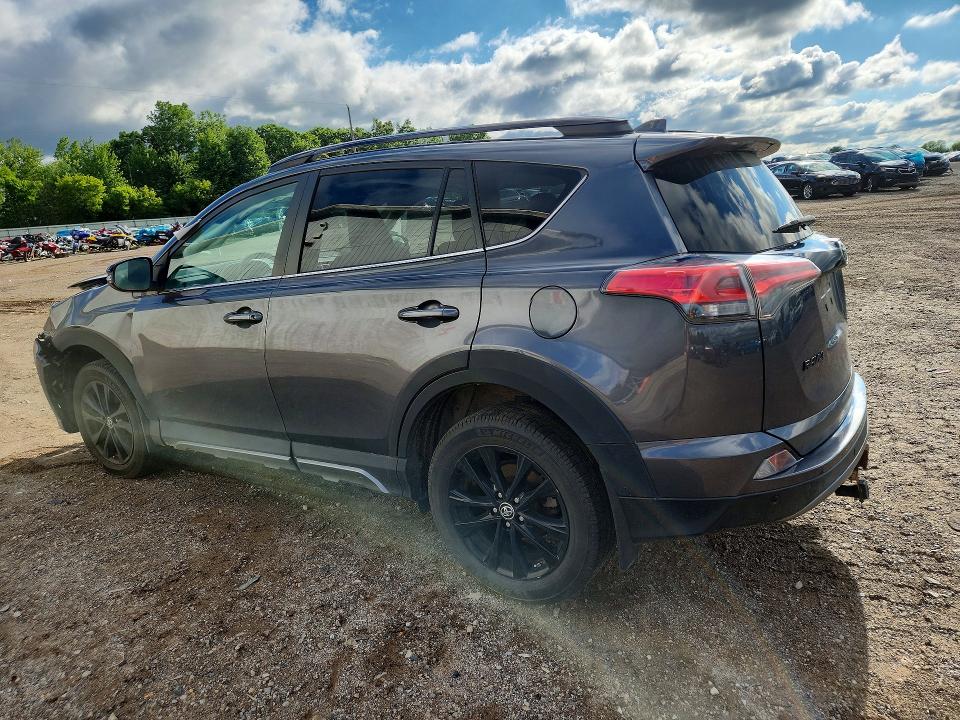 Продаж на аукціоні авто 2018 Toyota Rav4, vin: 2T3RFREV4JW823879, номер лоту: 57300106