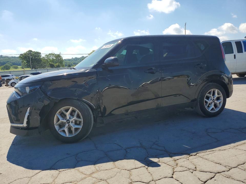 57511676 :رقم المزاد ، KNDJ23AU4P7886505 vin ، 2023 Kia Soul مزاد بيع