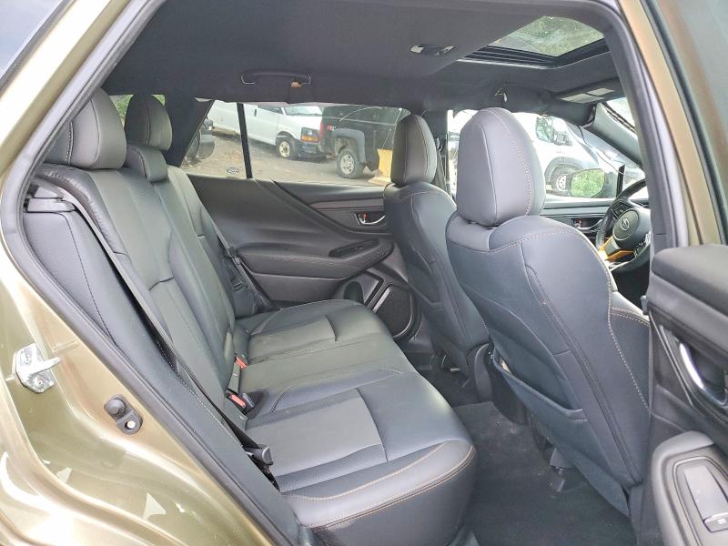 57905876 :رقم المزاد ، 4S4BTGUD0N3228782 vin ، 2022 Subaru Outback مزاد بيع
