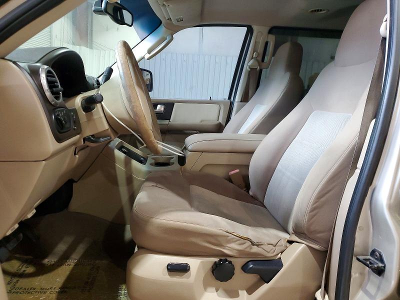 58308656 :رقم المزاد ، 1FMRU15WX4LA67106 vin ، 2004 Ford Expedition مزاد بيع
