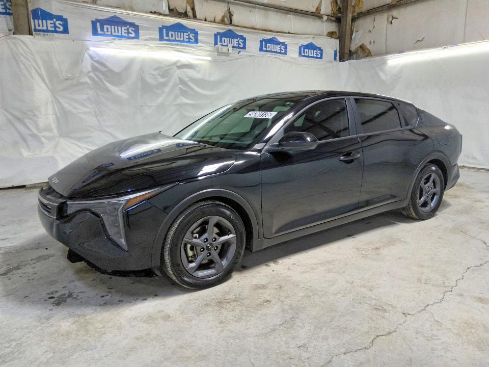 2025 Kia K4 მანქანა იყიდება აუქციონზე, vin: 3KPFT4DE9SE131582, აუქციონის ნომერი: 56800136