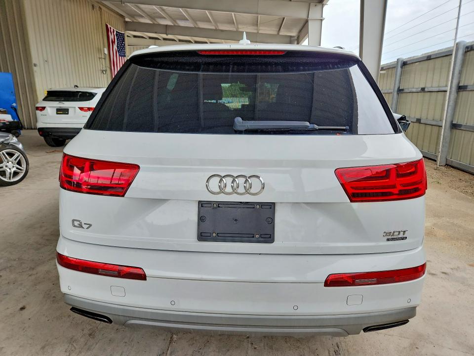 55818106 :رقم المزاد ، WA1VAAF7XHD021109 vin ، 2017 Audi Q7 مزاد بيع