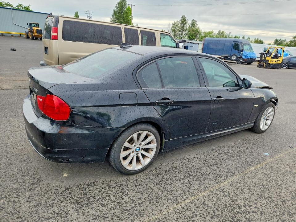 55205426 :رقم المزاد ، WBAPH7C52BE678193 vin ، 2011 Bmw 328 مزاد بيع